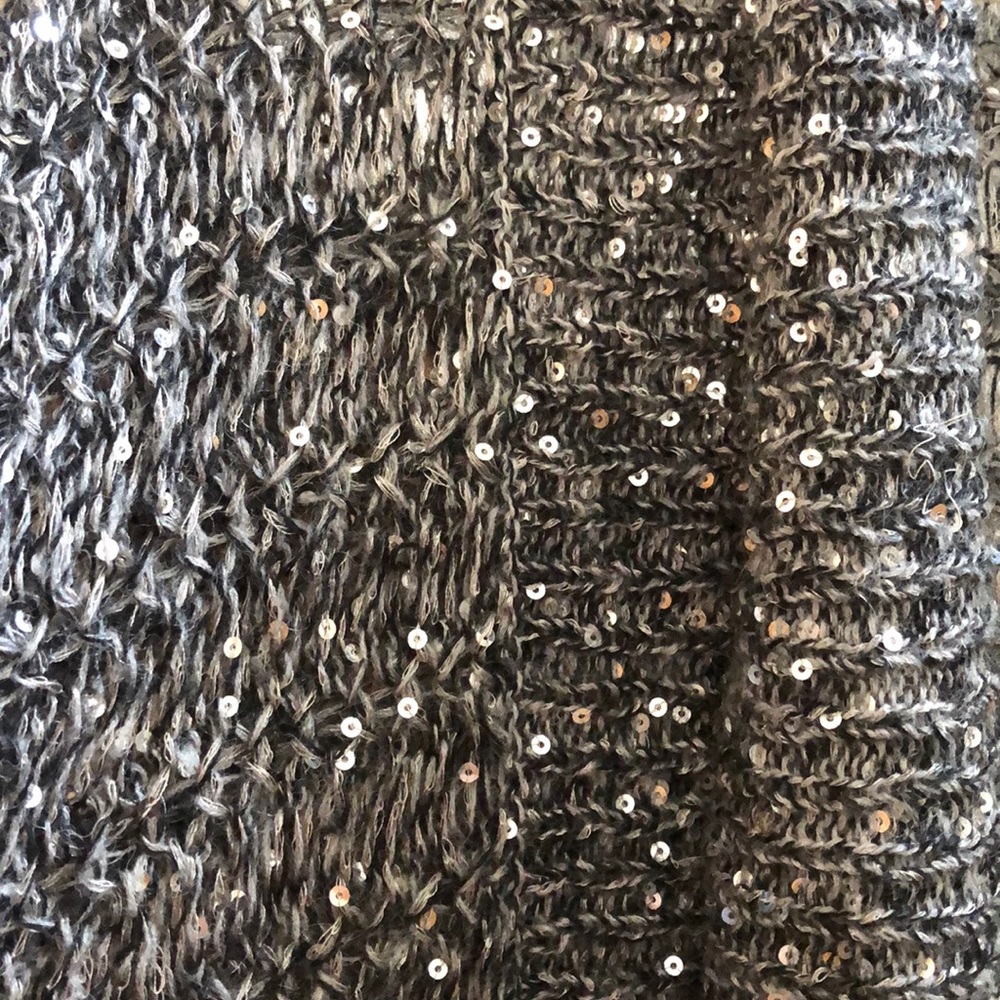Express Sweater - Picture 3 of 3